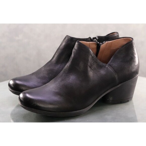 Dansko  Lizanne $185 Women's Oiled Booties Boots Size EU 39 US 8.5-9 Leather - Picture 1 of 13